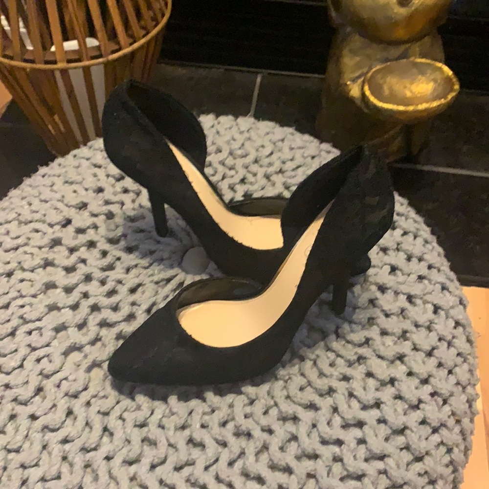 Black BCBG heels